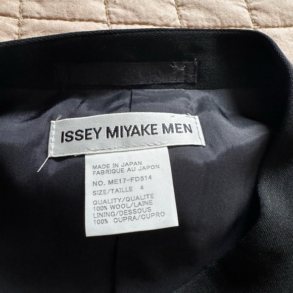 Issey Miyake Men's Black Jacket - Picture 10 of 14